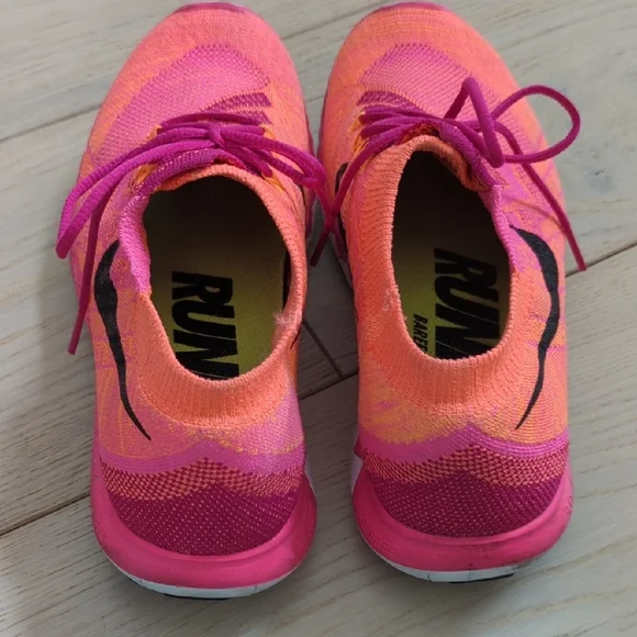 Nike Women's Pink Running Shoes - Picture 2 of 5